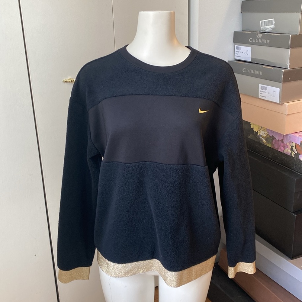 Nike Therma Fleece Pullover (Worn Once)